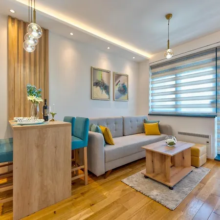 Appartement The Point In Titova