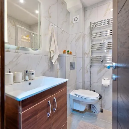 Appartement The Point In Titova
