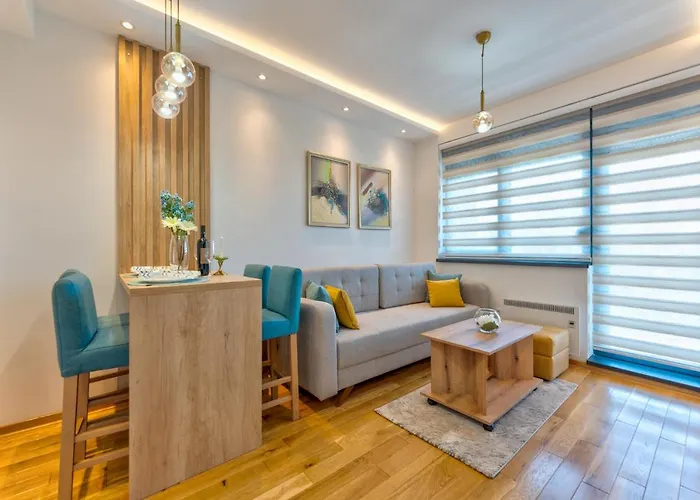 Apartman The Point In Titova